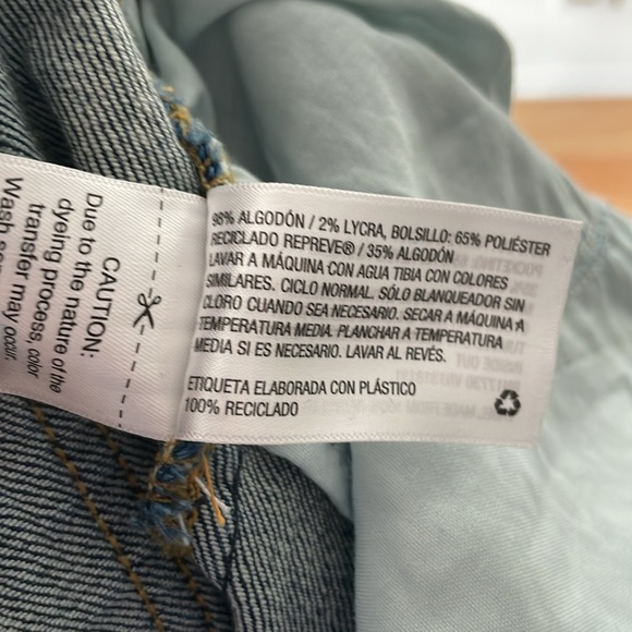 NWT!! UNIVERSAL THREAD // high rise + straight leg jeans // medium blue // soft - Picture 12 of 15